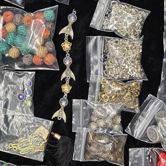 Lot Of Jewelery Making Supplies - Picture 2 of 6